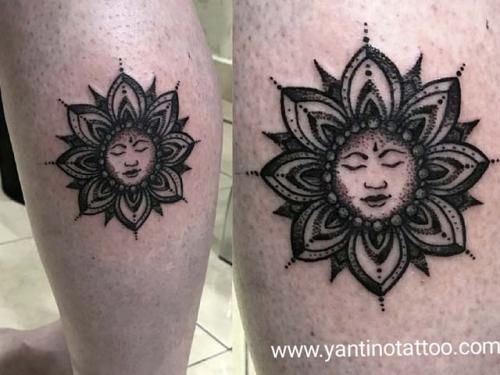 Flower-Black-and-grey-Yantino-Tattoo-ubud