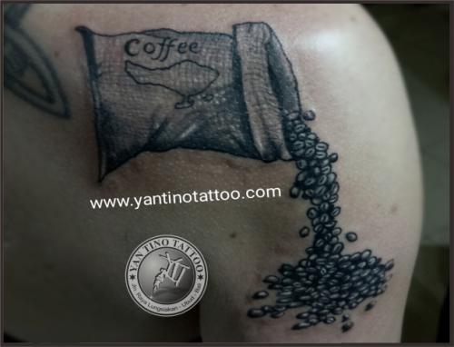 kopi-tattoo-coffee-realistic-black-grey-good-kuta-studio